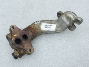 Opel Omega B Sintra 2.5i 3.0i V6 X25XE X30XE EGR vārsta adaptera caurule 90412573