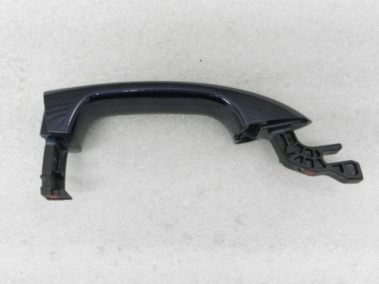 Mercedes W205 ārējo durvju rokturis priekšējais labās puses A0997601559 Krāsa 890U Canvasite Blue