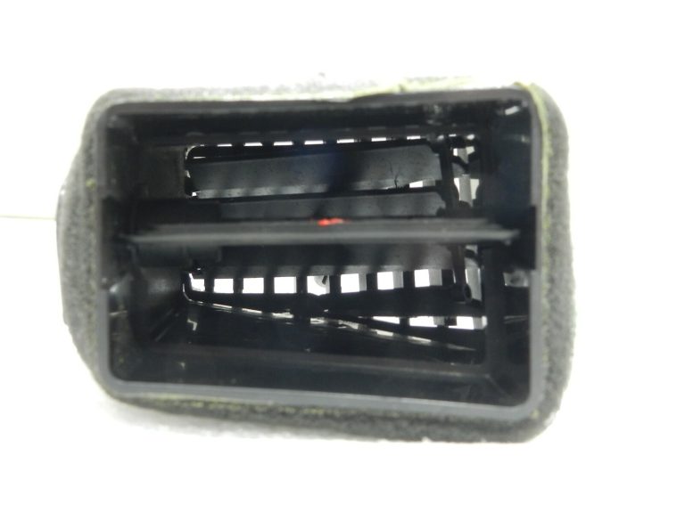 Chevrolet Cruze J300 gaisa režģis ventilācijas atveres paneļa centrālais kreisais stūrītis 95999099