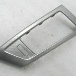 Chevrolet Cruze J300 instrumentu paneļa centrālās ventilācijas atveres rāmja vāks 94567908