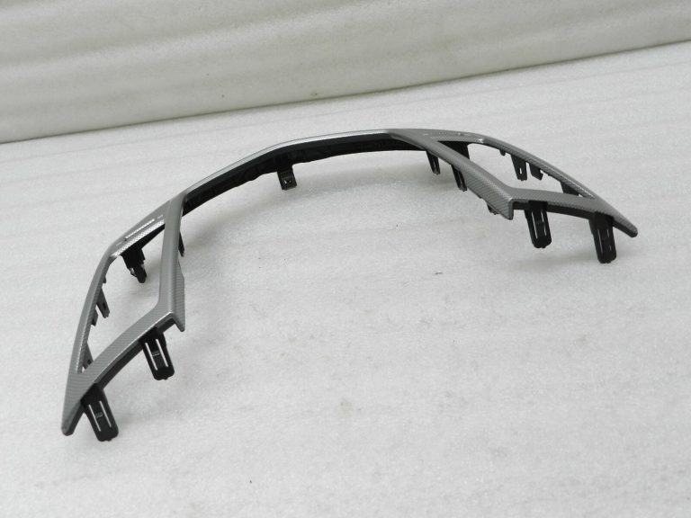 Chevrolet Cruze J300 instrumentu paneļa centrālās ventilācijas atveres rāmja vāks 94567908