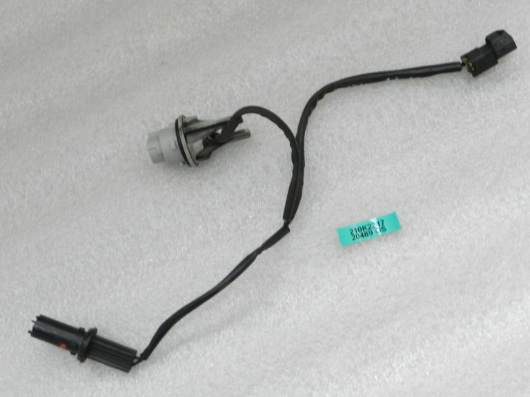 Chevrolet Orlando luktura turētāja ligzda priekšējā luktura labā kreisā puse