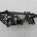 Opel Astra K Aizmugurējā labās puses ārdurvju roktura rāmja kronšteins 13506037