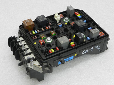 Opel Astra K 1.6CDTi B16DTE Fuse box Control unit Fuse box 39040852