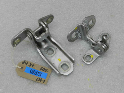 Opel Astra K durvju eņģes aizmugurējās kreisās puses augšējā un apakšējā daļa GAN 176 Argon silver