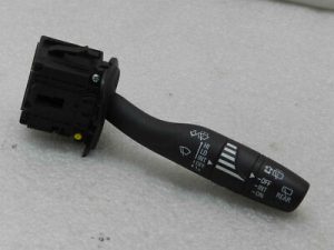 Opel Astra K kombi vējstikla tīrītāju slēdzis stūres kolonnas slēdzis 39043495
