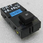 Opel Astra K Priekšējais labās puses logu regulatora slēdzis Logu slēdzis 13408448