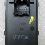Opel Astra K Priekšējais labās puses logu regulatora slēdzis Logu slēdzis 13408448