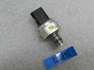 Opel Astra K 1.6CDTi eļļas spiediena slēdzis eļļas spiediena sensors Eļļas spiediena slēdzis 12637356