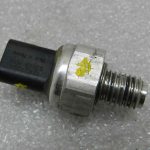 Opel Astra K 1.6CDTi eļļas spiediena slēdzis eļļas spiediena sensors Eļļas spiediena slēdzis 12637356