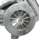 Opel Astra K Priekšējais labās puses loga motors Logu motors Motors C46108-100