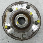 Opel Astra K priekšējās ass riteņa rumba riteņa rumbas gultnis kreisajā vai labajā pusē 13580304