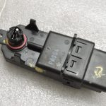 Hyundai Sonata V Elektriskā logu motora logu regulatora vadības bloks priekšējais kreisais