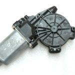 Nissan Qashqai J10 Logu motors Kreisais aizmugurējā stikla motors 402191