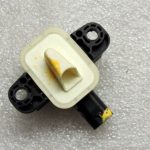 Jeep Grand Cherokee IV WK2 oriģinālais gaisa spilvena sensors Crash sensors 56054084AA