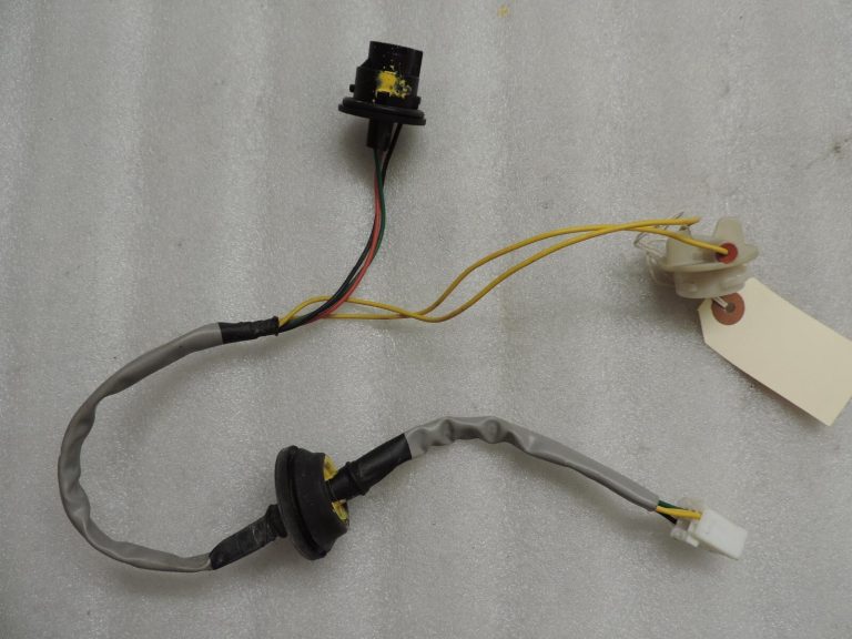 Chevrolet Orlando oriģinālā aizmugurējā apgaismojuma trose 95987614