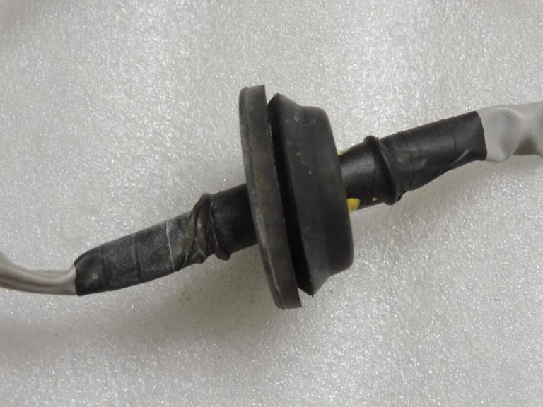Chevrolet Orlando oriģinālā aizmugurējā apgaismojuma trose 95987614