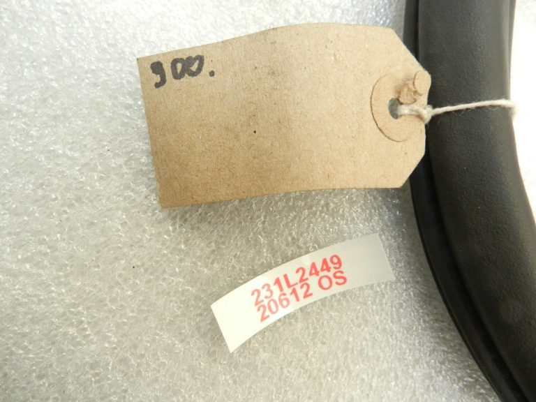 Opel Astra K Kombi priekšējo durvju blīvējums Durvju blīvējuma gumija 39050217