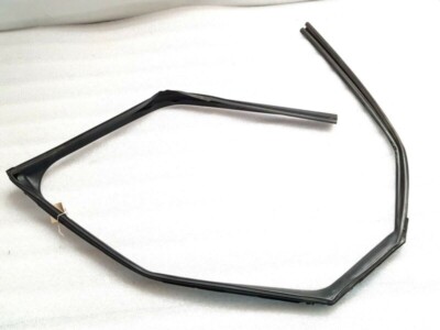 LEXUS RX270/350/450H 08-15 Уплотнение задней правой двери Уплотнение двери 68142-48050