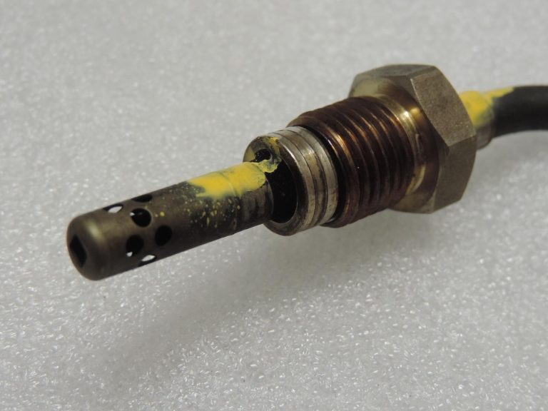 Oriģinālais Audi 2.0 TDI izplūdes gāzu temperatūras sensors 4G0906088AL