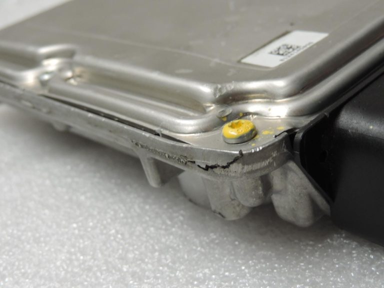 BMW 5. sērijas F10 F11 X3 F25 F33 3.0D N57 Motora vadības bloks Vadības bloks DDE 13618573773