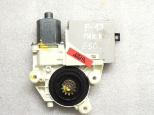 Ford Focus II MK2 Aizmugurējā kreisā loga motors Logu motors 7M5T-14B534-AC