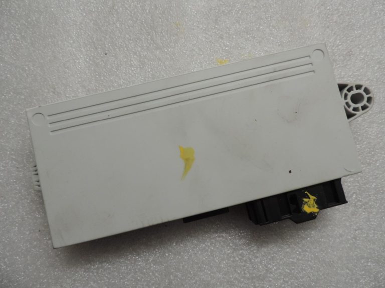 Vadības bloka modulis SG CAS 3 BMW 1. sērijas E87 3. sērijas E90 E91 5. sērijas E60 E61 61359395657