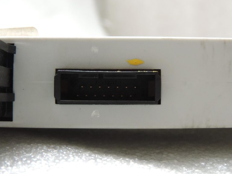 Vadības bloka modulis SG CAS 3 BMW 1. sērijas E87 3. sērijas E90 E91 5. sērijas E60 E61 61359395657