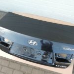 Hyundai Sonata V aizmugurējā bagāžnieka vāka bagāžnieka krāsa melna EB