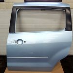 Mazda 5 CR19 CR Aizmugurējās kreisās durvis Krāsa Icy Blue Metallic 33Y Aizmugurējās kreisās durvis