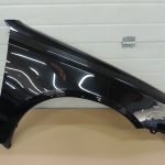 Subaru Legacy IV dubļusargs priekšējais labās puses krāsa 32J melns