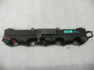 Peugeot 307 1.6i 16v benzīna vārstu vāks Cilindra galvas vāks 99089310