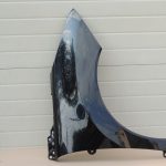 Peugeot 3008 Priekšējais labais spārns 7841Z1 KTV – BLACK PEARL PAINT