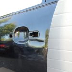 Peugeot 3008 priekšējās kreisās durvis 9002ar KTV – BLACK PEARL PAINT defekts