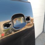 Peugeot 3008 priekšējās kreisās durvis 9002ar KTV – BLACK PEARL PAINT defekts