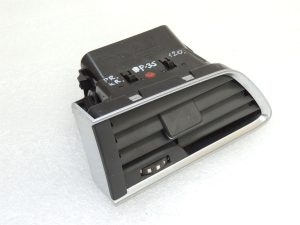 Peugeot 508 I Priekšējā kreisā paneļa ventilācijas restes gaisa sprausla 9686457377