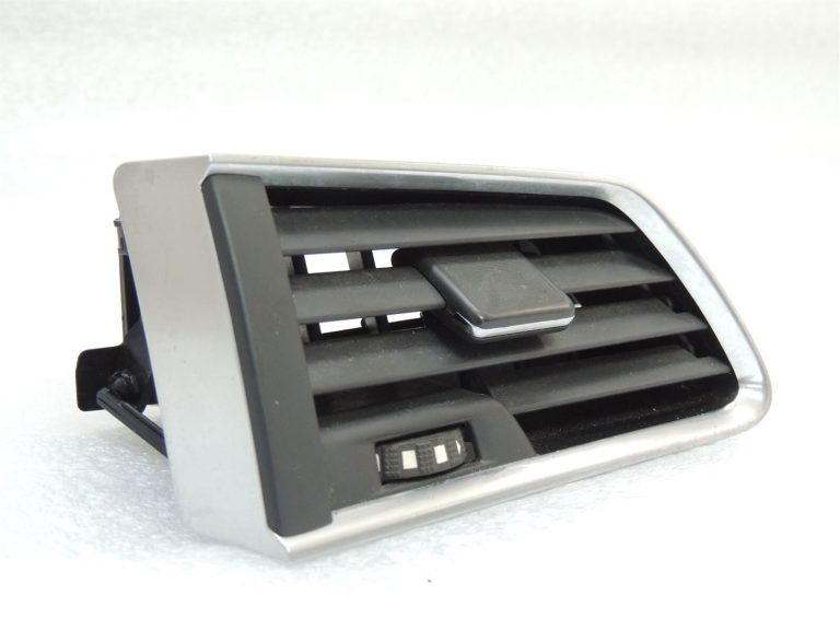 Peugeot 508 I Priekšējā kreisā paneļa ventilācijas restes gaisa sprausla 9686457377