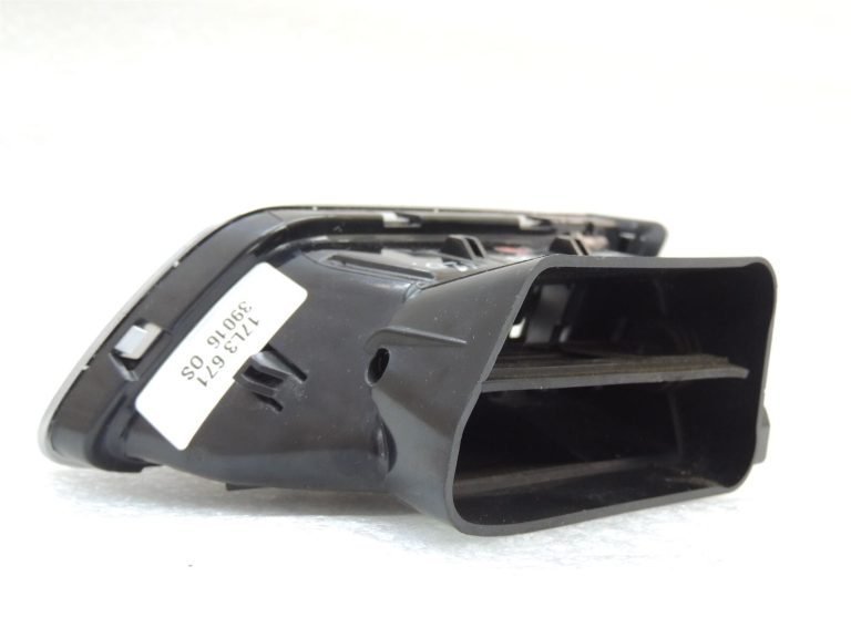 Peugeot 508 I Priekšējā kreisā paneļa ventilācijas restes gaisa sprausla 9686457377
