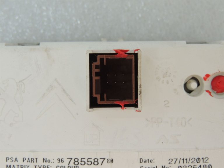 Peugeot 508 I Instrumentu paneļa spidometra ekrāni Displejs 9801784480