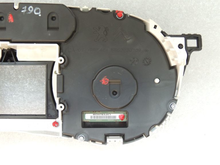 Peugeot 508 I 2.0HDi Hybrid4 Spidometra rādījums instrumentu panelī 9800419880