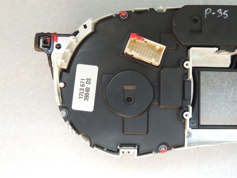 Peugeot 508 I 2.0HDi Hybrid4 Spidometra rādījums instrumentu panelī 9800419880