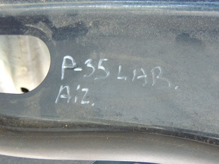 Peugeot 508 I Sedans Aizmugurējā labā durvju labo durvju konstrukcija – Krāsa – KGN