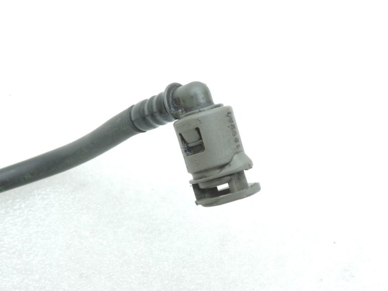 Oriģinālā Peugeot 508 I (8D) 1.6 THP degvielas padeves caurule V759556880, V759557080