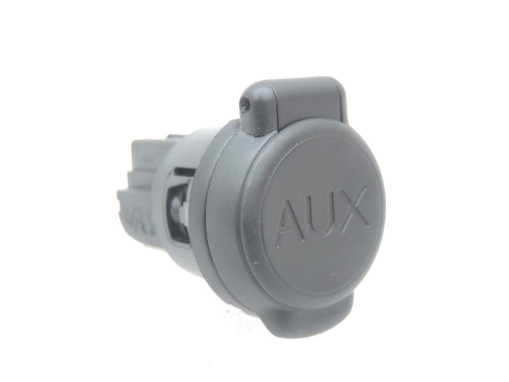 Oriģinālā Peugeot 508 I (8D) AUX un USB savienojuma ligzda 6574JV, 96645227ZD
