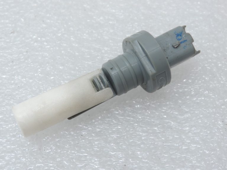 Oriģinālais Peugeot 508 I Stikla tīrītāju šķidruma rezervuāra līmeņa sensors 9672643180