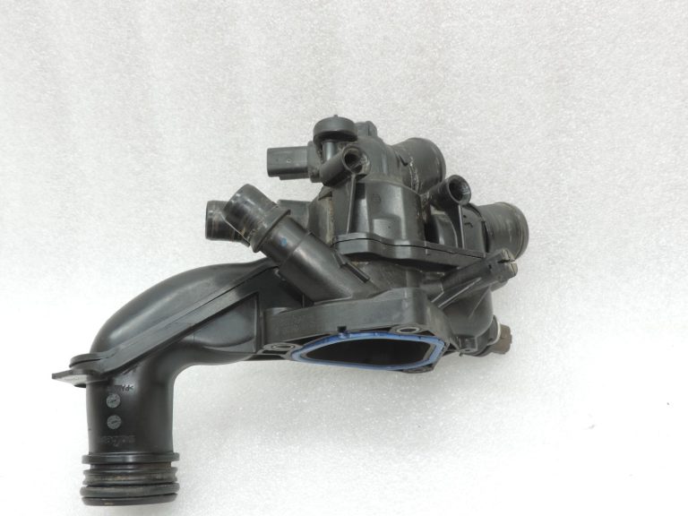 Oriģinālais Peugeot 508 I (8D) 1.6 THP termostata korpuss 9808647280, 98 086 472 80