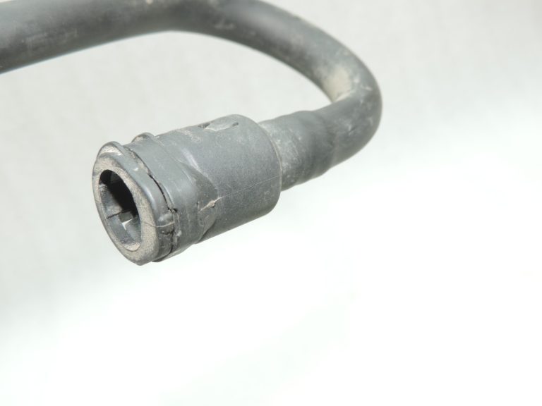 Oriģinālā Peugeot 508 I (8D) 1.6 THP Tvertnes ventilācijas solenoīda vārsta caurule