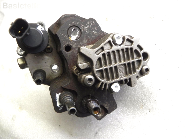Oriģinālais Bosch 2.2/2.5dCi dīzeļdegvielas sūknis Renault Nissan Opel 0445010033