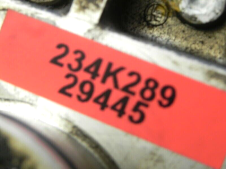 Oriģinālais Bosch 2.2/2.5dCi dīzeļdegvielas sūknis Renault Nissan Opel 0445010033
