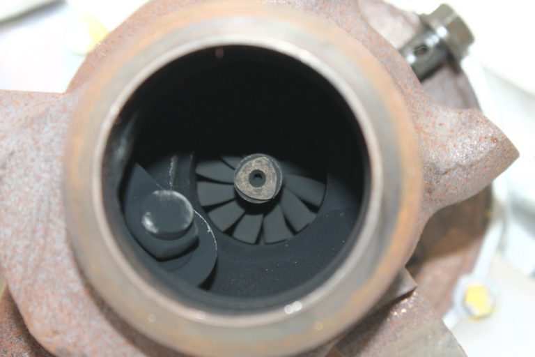32Tkm!!! Oriģināls Renault Nissan 1.5 dCi 66kW K9K K9K608 turbokompresors 144116213R